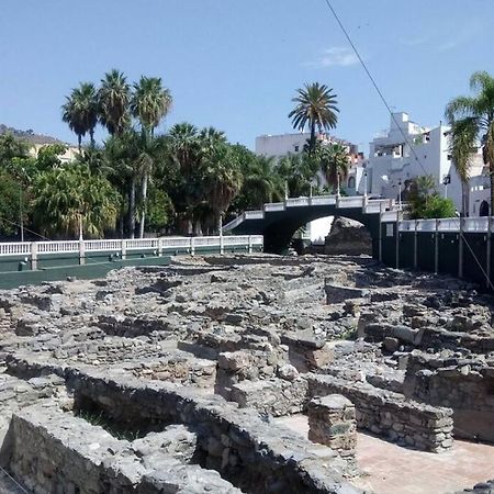 Almuñécar Las Gondolas Y El Mar מראה חיצוני תמונה